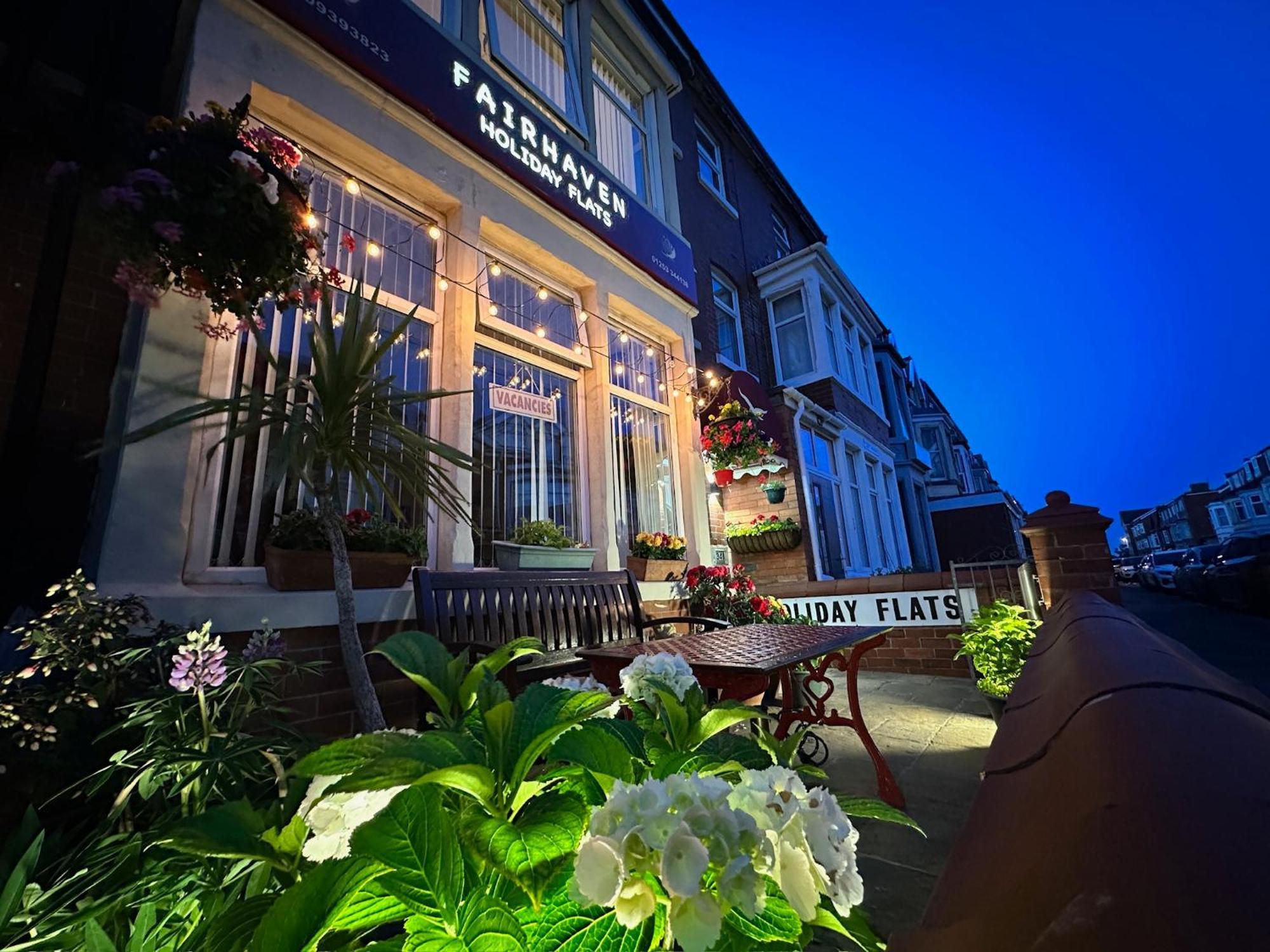 Fairhaven Holiday Flats ブラックプール エクステリア 写真